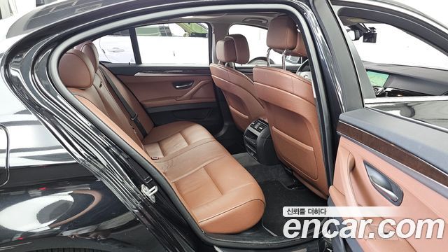 BMW 5 Series (F10) 525d xDrive 2013 — фото 12