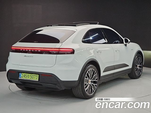 Porsche Macan EV 4S 2025 — фото 4