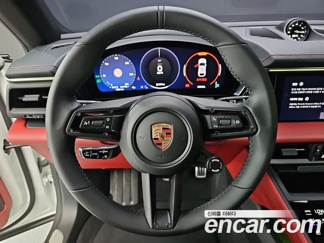 Porsche Macan EV 4S 2025 — фото 18