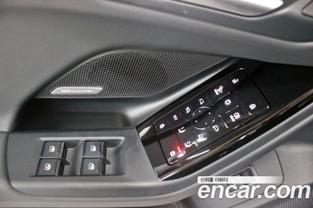 Audi A6 e-tron Performance S line 2025 — фото 15