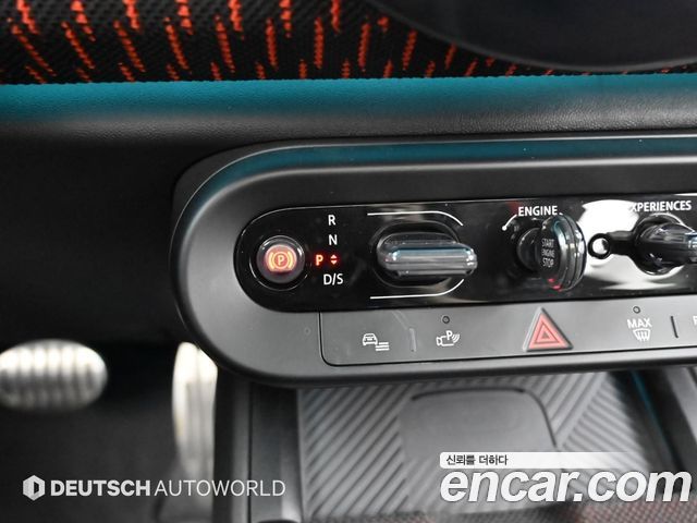MINI Cooper S Countryman (III) ALL4 JCW 2024 — фото 9