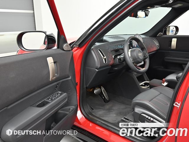 MINI Cooper S Countryman (III) ALL4 JCW 2024 — фото 15