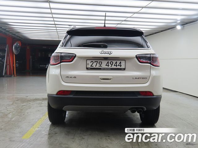 Jeep Compass (II) 2.4 Limitied AWD 2018 — фото 4