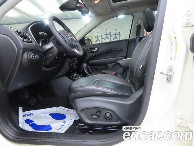 Jeep Compass (II) 2.4 Limitied AWD 2018 — фото 5