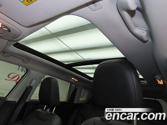 Jeep Compass (II) 2.4 Limitied AWD 2018 — фото 19