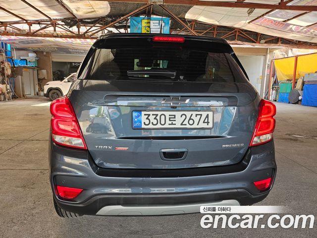 Chevrolet Trax 1.4 Premier 2022 — фото 5