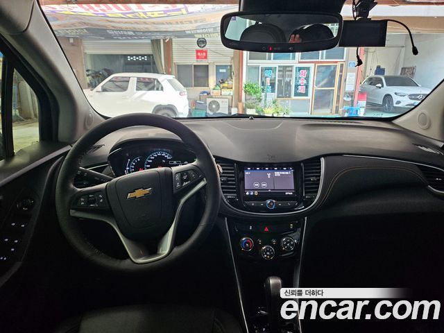 Chevrolet Trax 1.4 Premier 2022 — фото 9