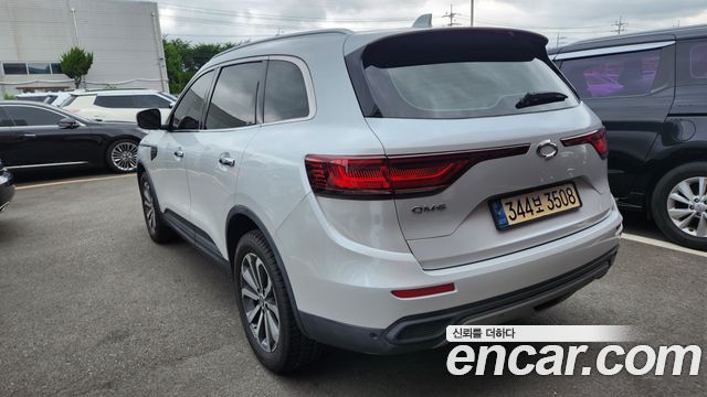 Renault Korea QM6 2.0 LPe LE Signature 2WD 2022 — фото 3