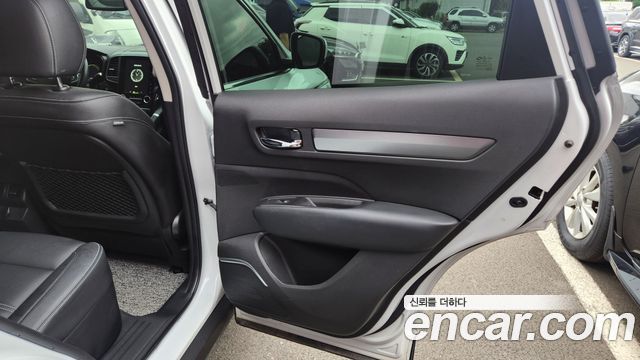 Renault Korea QM6 2.0 LPe LE Signature 2WD 2022 — фото 8