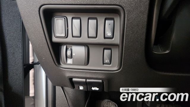 Renault Korea QM6 2.0 LPe LE Signature 2WD 2022 — фото 22