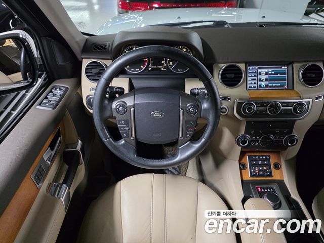 Land Rover Discovery 4 3.0 SDV6 HSE 2015 — фото 17