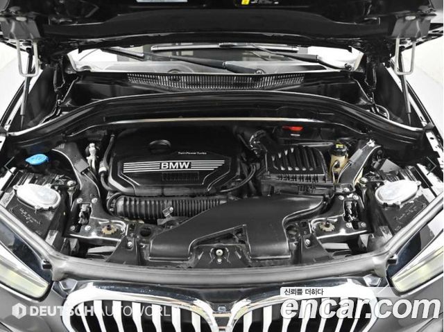 BMW X1 (F48) xDrive 20i xLine 2021 — фото 6