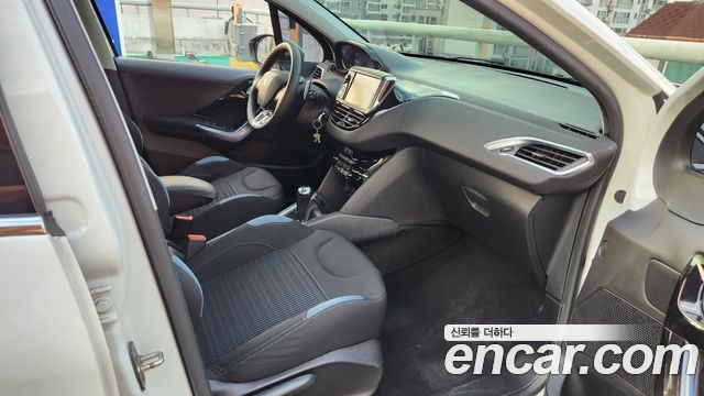 Peugeot 208 1.4 e-HDi Allure 5Door 2014 — фото 16