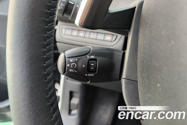 Peugeot 208 1.4 e-HDi Allure 5Door 2014 — фото 21