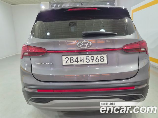Hyundai Santa Fe Gasoline 2.5T 2WD Exclusive 2022 — фото 4