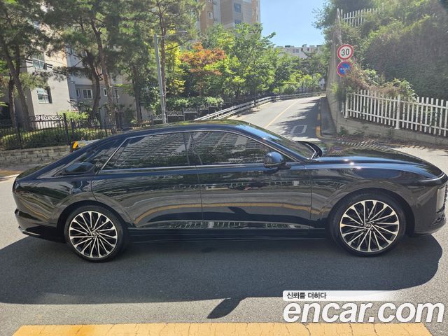 Hyundai Grandeur (GN7) 2,5 Gasoline 2WD Calligraphy 2025 — фото 3