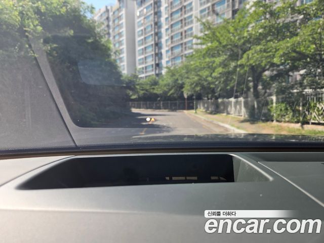 Hyundai Grandeur (GN7) 2,5 Gasoline 2WD Calligraphy 2025 — фото 19