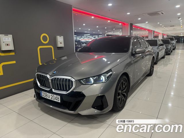 BMW 5 Series (G60) 520i M Sport 2025 — фото 1