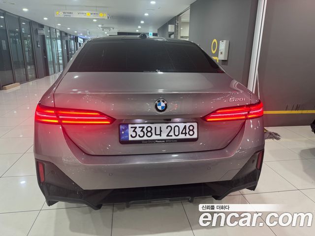 BMW 5 Series (G60) 520i M Sport 2025 — фото 4