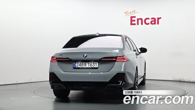 BMW 5 Series (G60) 530i xDrive M Sport 2026 — фото 4