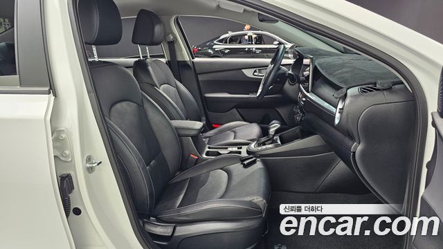 Kia K3 (II) 1.6 Prestige 2022 — фото 12