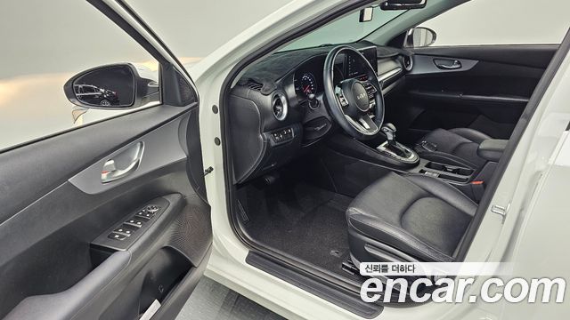 Kia K3 (II) 1.6 Prestige 2022 — фото 17