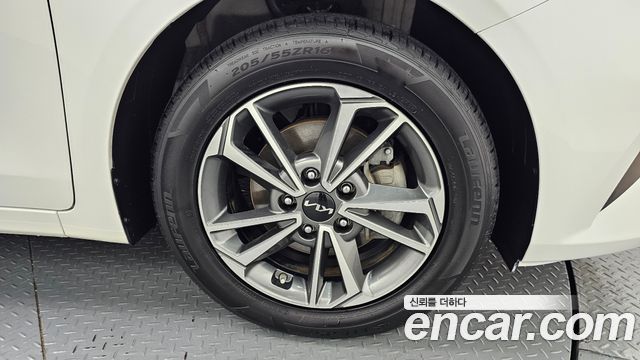 Kia K3 (II) 1.6 Prestige 2022 — фото 21
