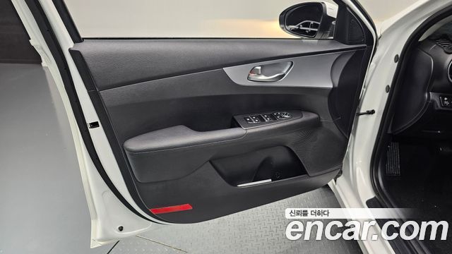 Kia K3 (II) 1.6 Prestige 2022 — фото 24