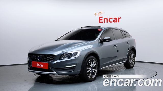 Volvo V60 Cross Country D4