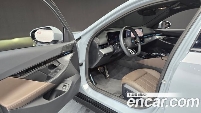 BMW 5 Series (G60) 520i M Sport 2024 — фото 10