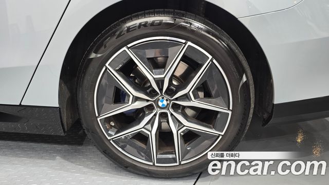 BMW 5 Series (G60) 520i M Sport 2024 — фото 27