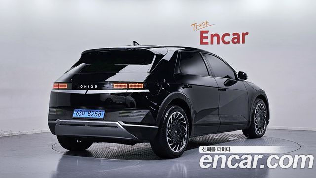 Hyundai Ioniq 5 Long range Exclusive 2023 — фото 2