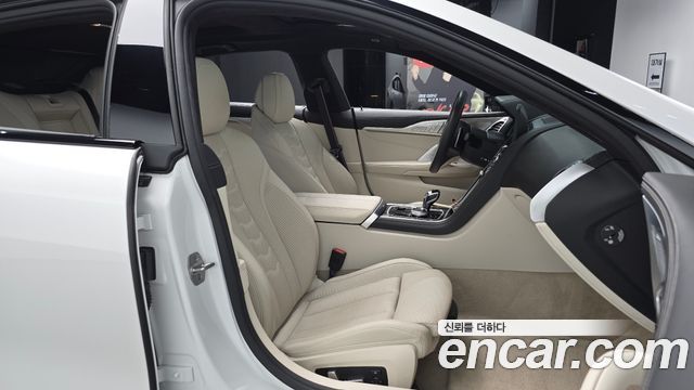 BMW 8 Series (G15) M850i xDrive Gran Coupe 2025 — фото 11
