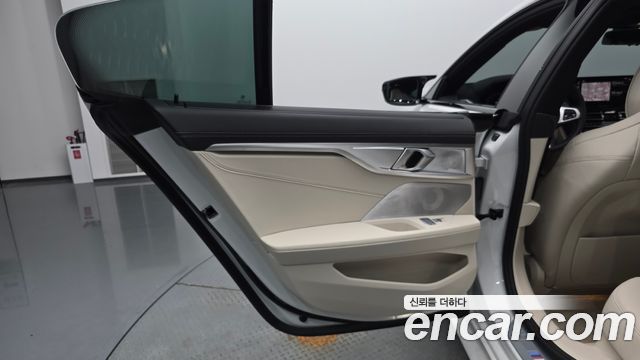 BMW 8 Series (G15) M850i xDrive Gran Coupe 2025 — фото 25