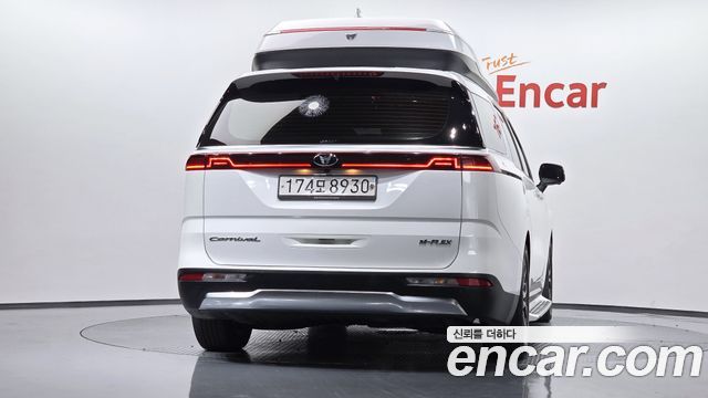 Kia Carnival (IV) Gasoline 9-seater Limousine(Special vehicle) 2021 — фото 4