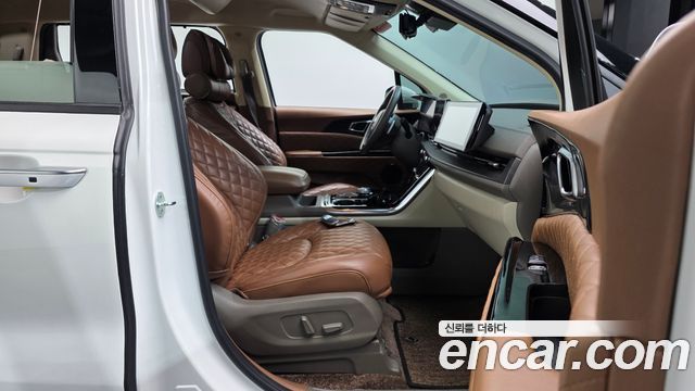 Kia Carnival (IV) Gasoline 9-seater Limousine(Special vehicle) 2021 — фото 32
