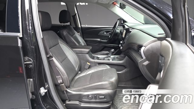 Chevrolet Traverse 3.6 AWD Premier 2020 — фото 11