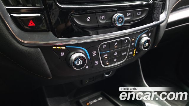 Chevrolet Traverse 3.6 AWD Premier 2020 — фото 17