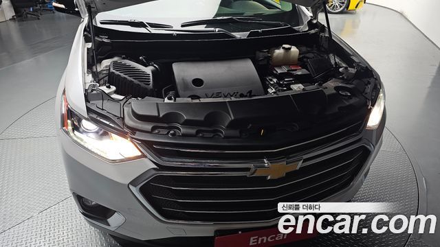 Chevrolet Traverse 3.6 AWD LT Leather Premium 2020 — фото 6
