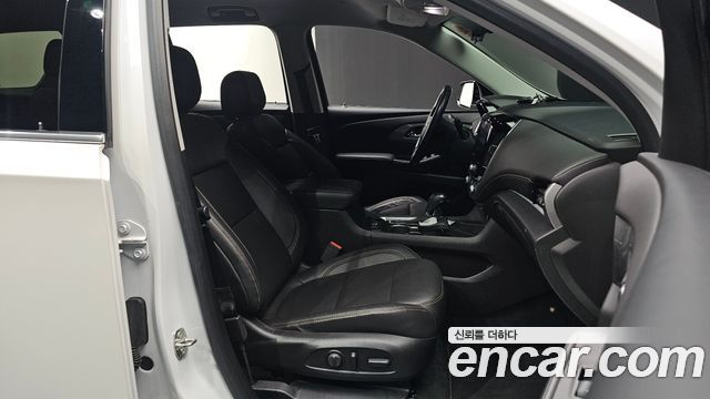 Chevrolet Traverse 3.6 AWD LT Leather Premium 2020 — фото 10