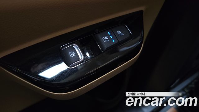 Kia Carnival (IV) Diesel 9-Seater Hi-Limousine(Special Vehicle) 2021 — фото 28