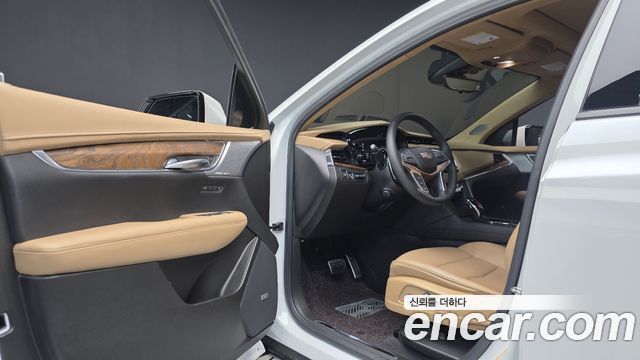 Cadillac XT5 3.6 Sport AWD 2022 — фото 10