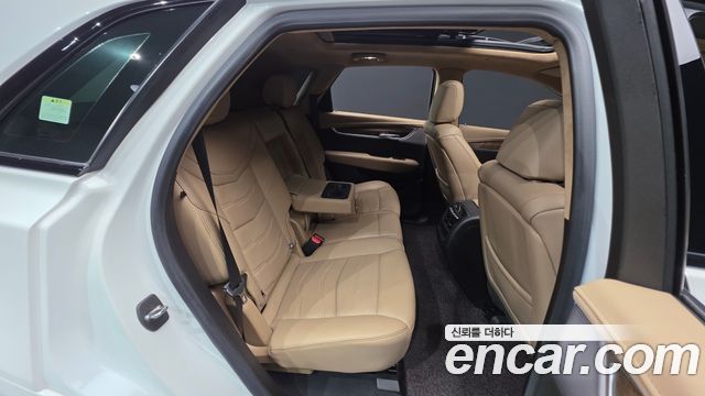 Cadillac XT5 3.6 Sport AWD 2022 — фото 17