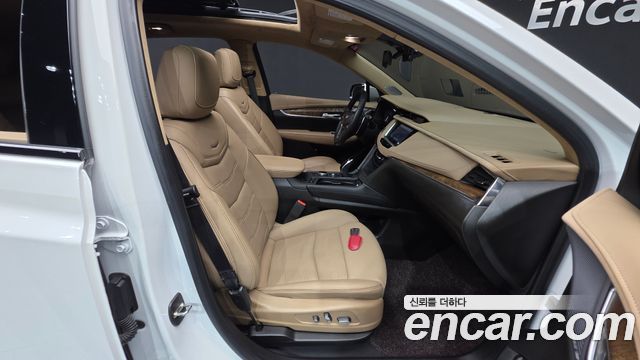 Cadillac XT5 3.6 Sport AWD 2022 — фото 26