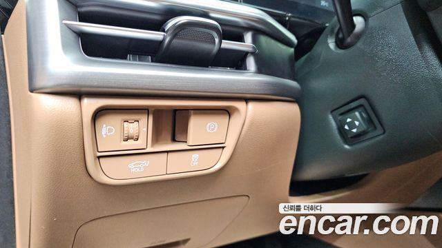Hyundai Grandeur (GN7) 3.5 Gasoline 2WD Exclusive 2023 — фото 13