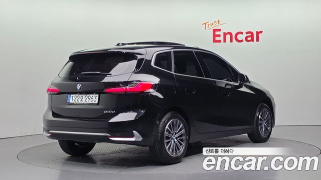 BMW 2 Series Active Tourer (U06) 218d Luxury 2023 — фото 2