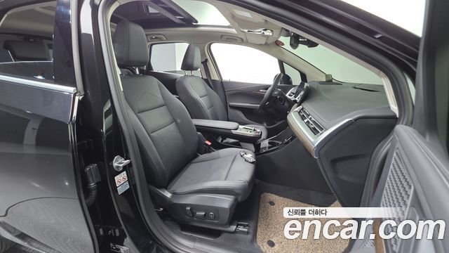 BMW 2 Series Active Tourer (U06) 218d Luxury 2023 — фото 37
