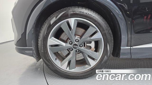 Audi Q4 e-tron (F4) 40 Premium 2022 — фото 5