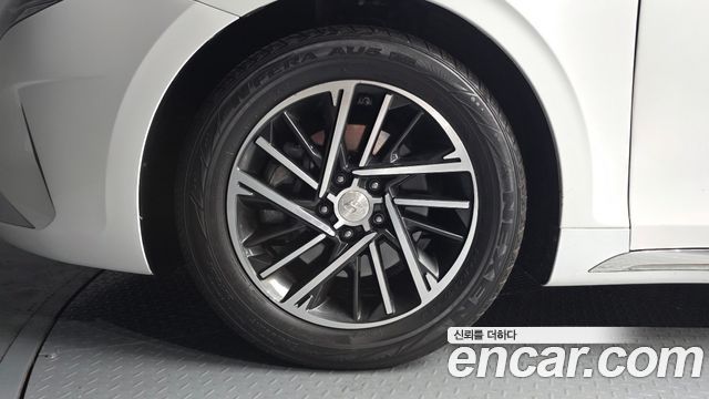 Hyundai Grandeur (IG) 2.5 Premium 2022 — фото 5
