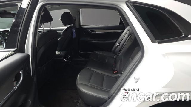 Hyundai Grandeur (IG) 2.5 Premium 2022 — фото 12